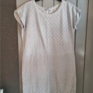 Chic Light Gray Lace Tunic Top